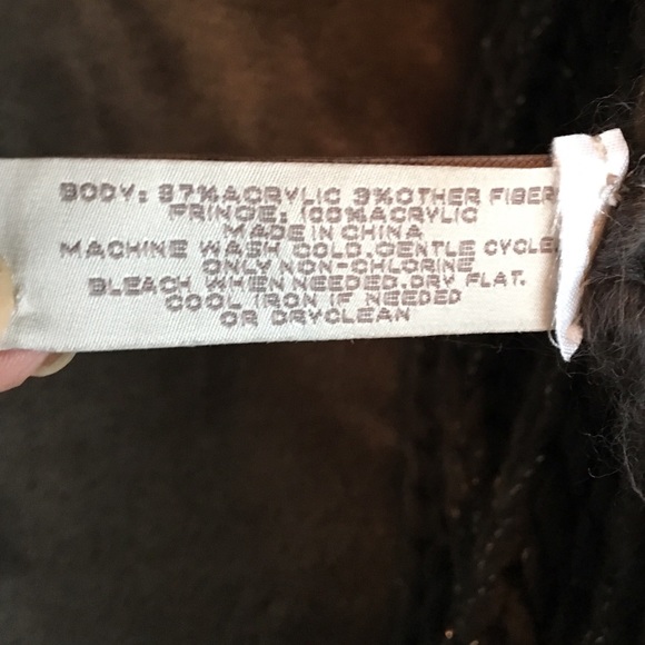 Loft Scarf 🧣 - Picture 5 of 5